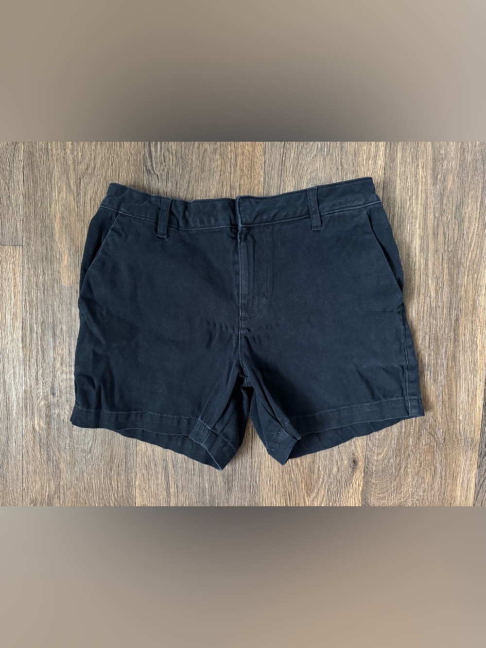 Banana Republic Classic Fit Chino Shorts Black Solid 4" Inseam Women 8